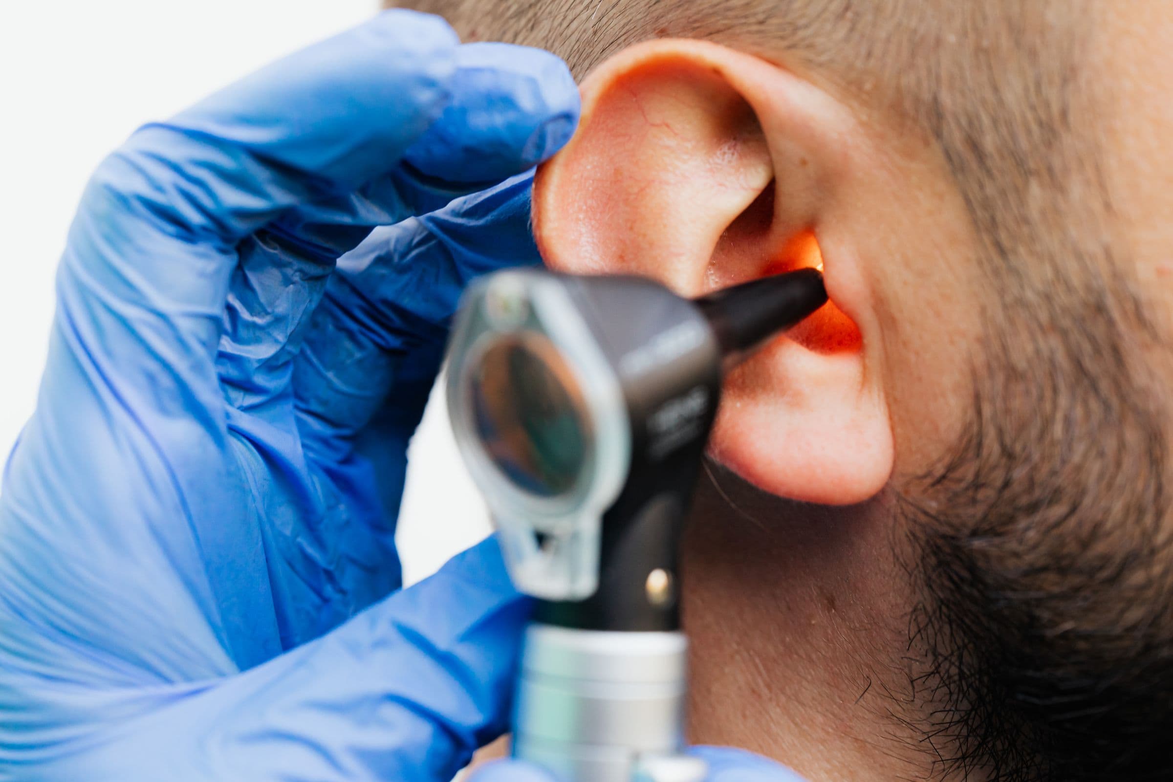 How to Become an Audiologist: A Helpful Guide for Aspiring Professionals - 8 Points