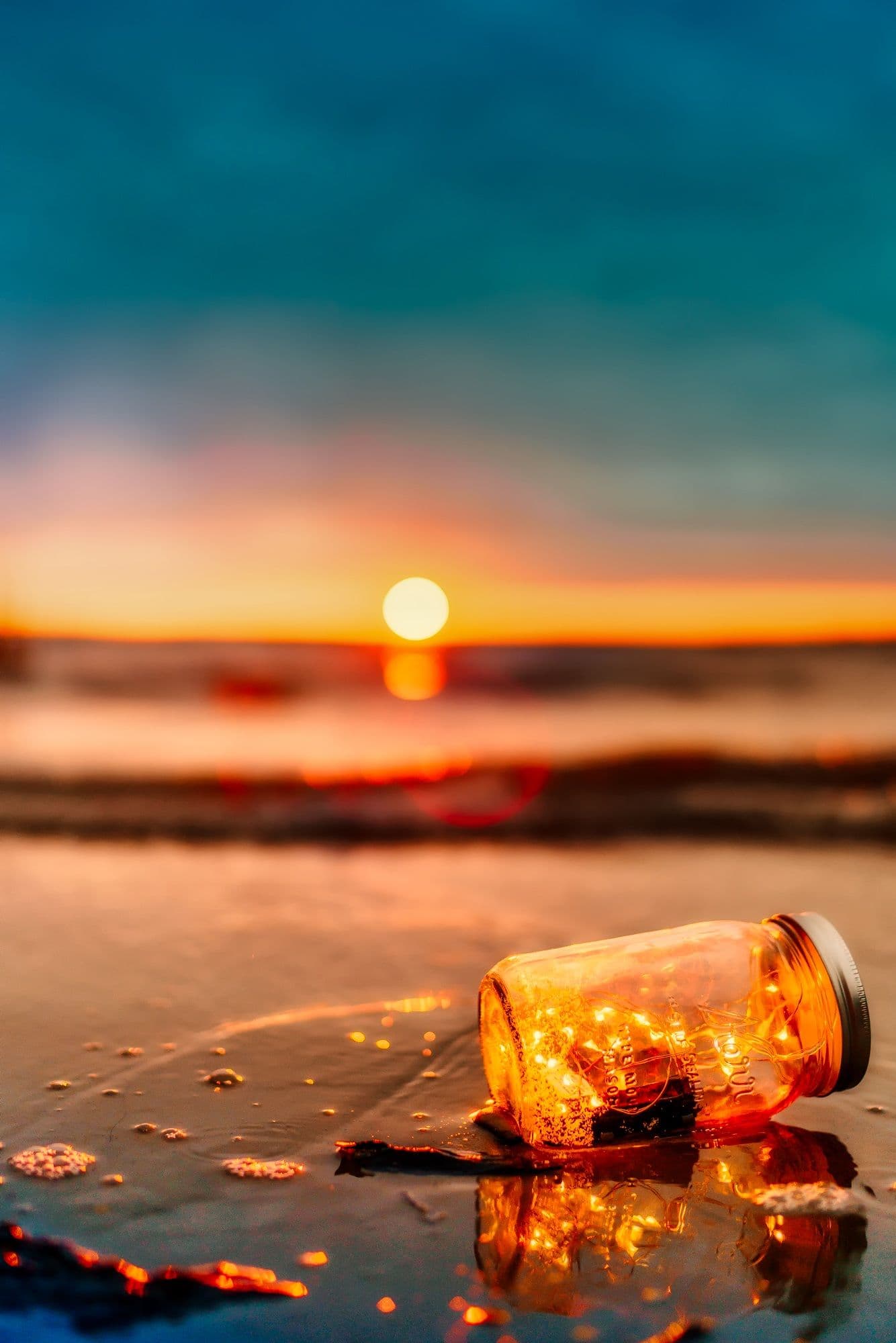A Mindfulness Jar for Adults: How to Find Peace in the Chaos