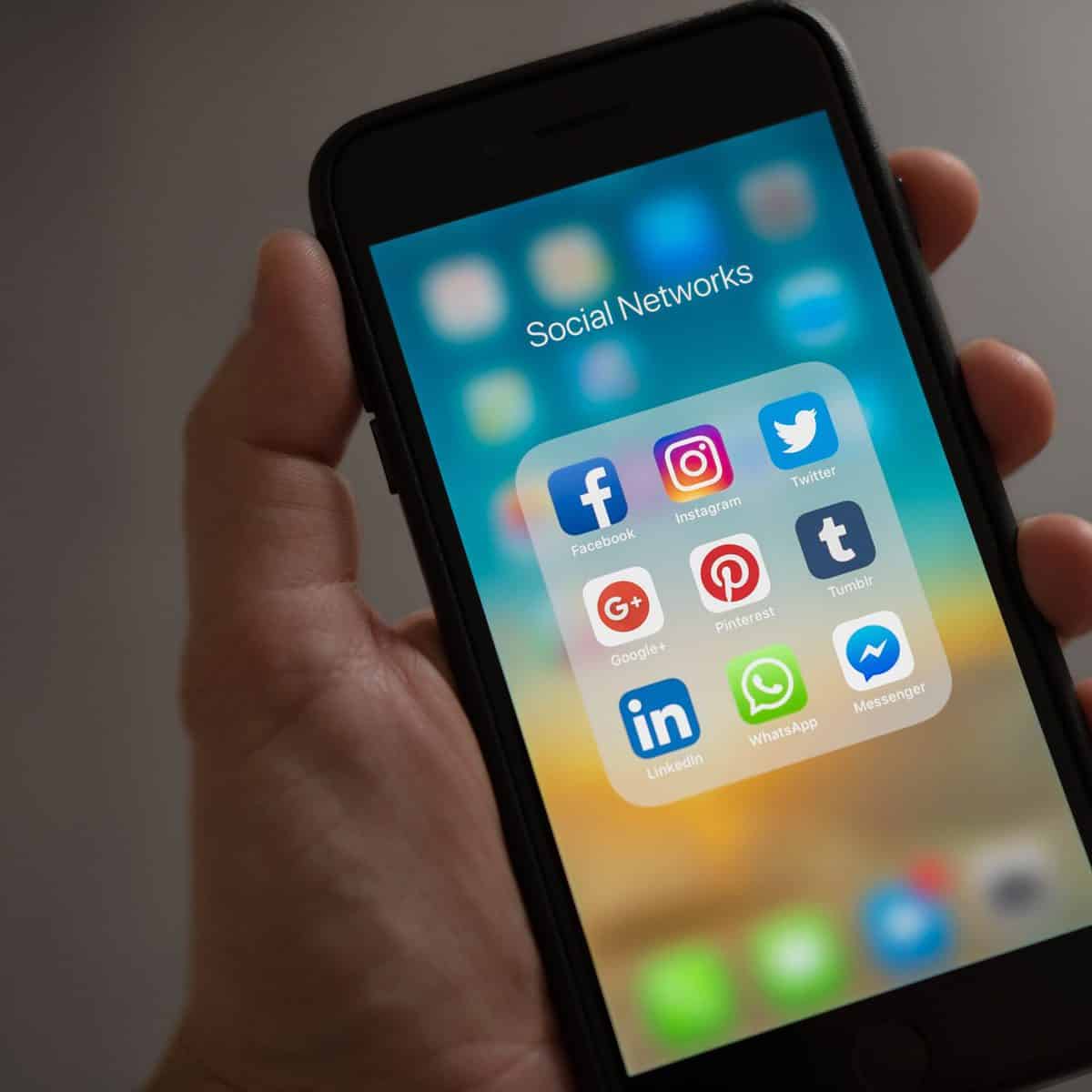 How to Connect with Someone on LinkedIn You Don't Know